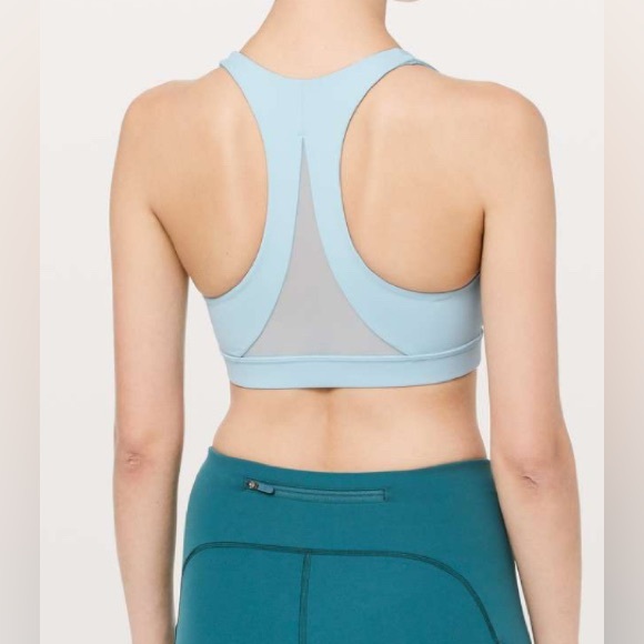 NWOT Lululemon Invigorate Bra Blue Haze - Picture 1 of 7
